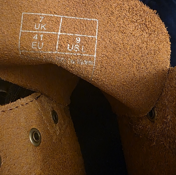 NWOT Dr Martens Black Leona Boots Size US9 - Picture 14 of 14